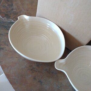 Sophie Conran bowls with pour lip